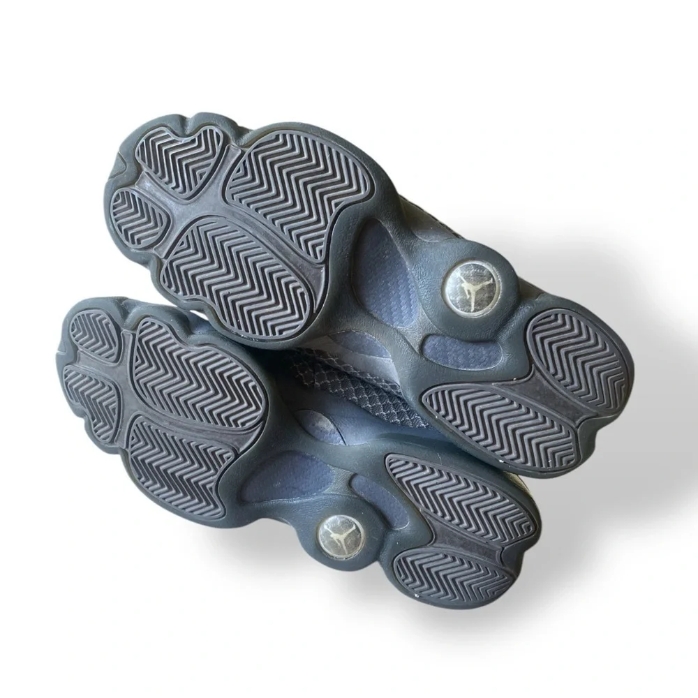 JORDAN HORIZON WOLF GREY BLACK HI-TOP  SNEAKERS